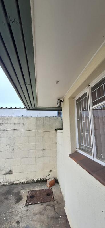 3 Bedroom Property for Sale in Goodwood Central Western Cape